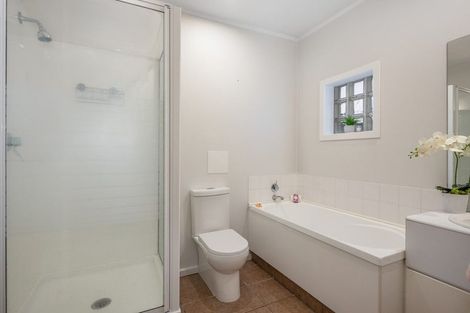 Photo of property in Tennyson Apartments, 18/25 Tennyson Street, Te Aro, Wellington, 6011