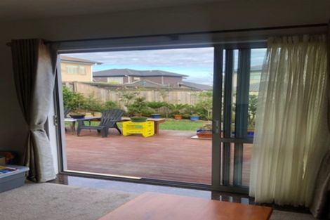 Photo of property in 21b Stamford Crescent, Flat Bush, Auckland, 2019