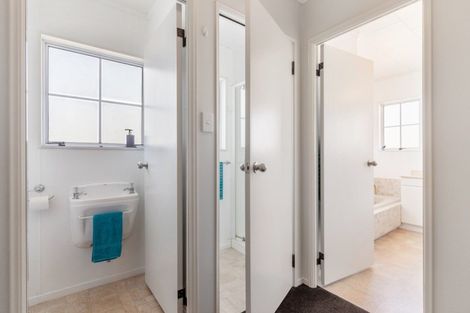 Photo of property in 138 Moana Anu Anu Avenue, Whangamata, 3620