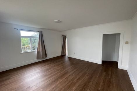 Photo of property in 22 Grande Vue Road, Hillpark, Auckland, 2102