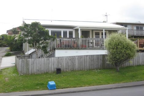 Photo of property in 2/930 Whangaparaoa Road, Manly, Whangaparaoa, 0930