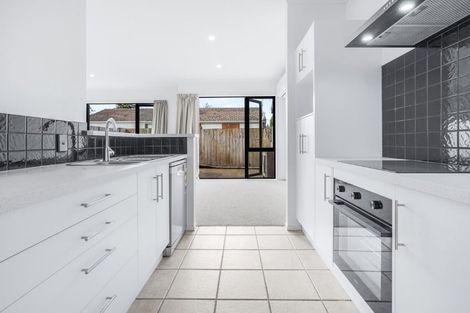 Photo of property in 12c Kelvin Place, Hamilton East, Hamilton, 3216