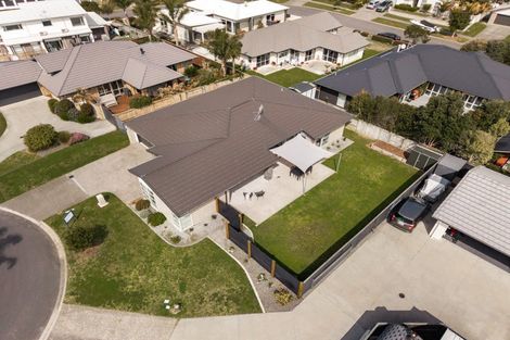 Photo of property in 15 Selliera Place, Papamoa Beach, Papamoa, 3118