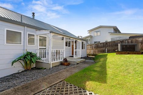 Photo of property in 3 D'urville Way, Welcome Bay, Tauranga, 3112