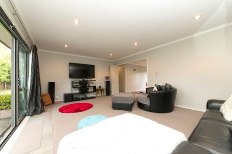 Photo of property in 18a Alexandra Street, Riverhead, 0820