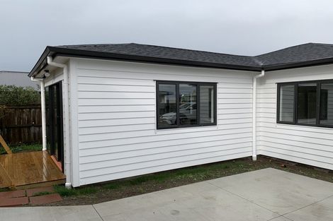 Photo of property in 5 Tawa Road, Te Atatu Peninsula, Auckland, 0610