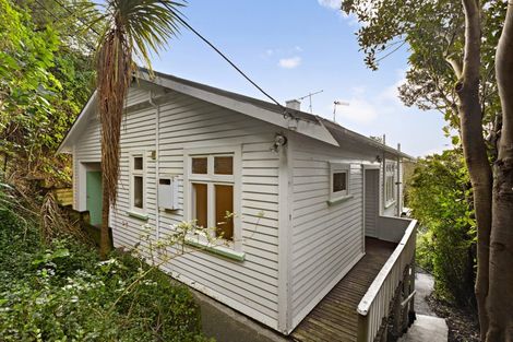 Photo of property in 120 Te Anau Road, Hataitai, Wellington, 6021