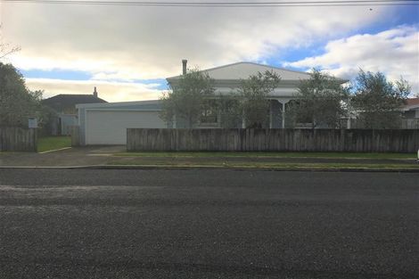 Photo of property in 14 Carrington Street, Inglewood, 4330
