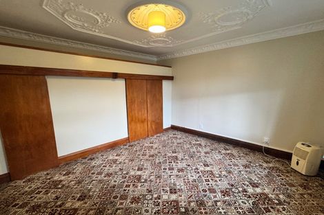 Photo of property in 68 Mortimer Terrace, Brooklyn, Wellington, 6021