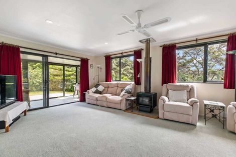 Photo of property in 116 Wood Bay Road, Titirangi, Auckland, 0604