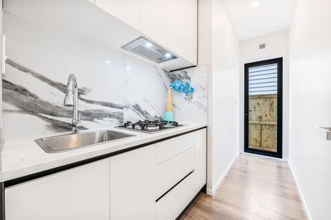 Photo of property in 82 Tir Conaill Avenue, Flat Bush, Auckland, 2019