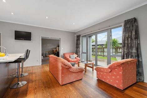 Photo of property in 6 Cairns Crescent, Rototuna, Hamilton, 3210