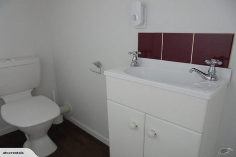 Photo of property in 1 Carinya Lane, Heathcote Valley, Christchurch, 8022