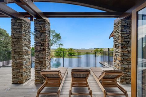 Photo of property in 42 Porterfield Road, Whitford, Howick, 2571