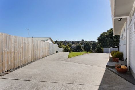 Photo of property in 110 Kingswood Road, Brookfield, Tauranga, 3110