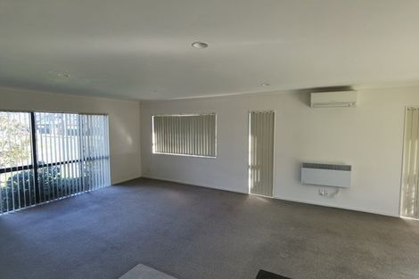 Photo of property in 2 Beros Place, Flat Bush, Auckland, 2016