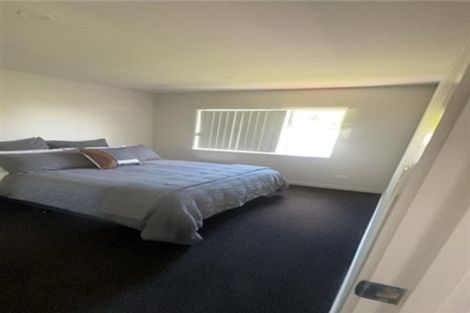 Photo of property in 85a Albany Highway, Unsworth Heights, Auckland, 0632