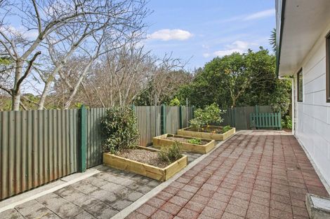 Photo of property in 178 Mangorei Road, Merrilands, New Plymouth, 4312