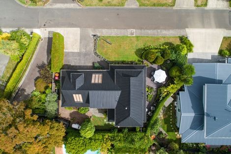 Photo of property in 8 Caccia Birch Lane, Hokowhitu, Palmerston North, 4410