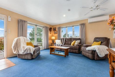 Photo of property in 58 Bays Road, Orere Point, Papakura, 2585