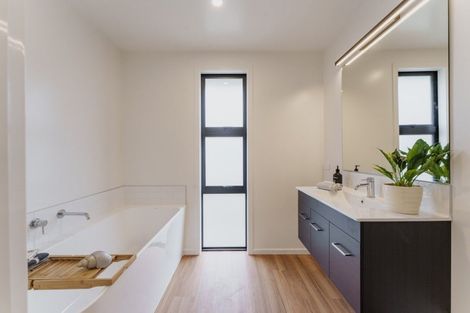 Photo of property in 17 Freyberg Road, Fairfield, Dunedin, 9018