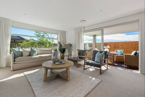 Photo of property in 16 Atutahi Street, Hurdon, New Plymouth, 4310