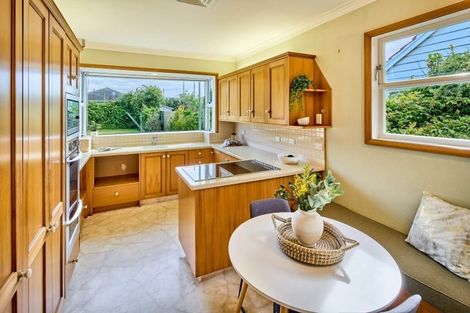 Photo of property in 65 Queens Grove, Hutt Central, Lower Hutt, 5010