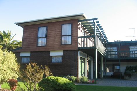 Photo of property in 6 Albatross Close, Whitby, Porirua, 5024