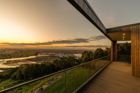 Photo of property in 134 Cannon Hill Crescent, Mount Pleasant, Christchurch, 8081