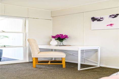 Photo of property in 1/38 Elliott Avenue, Bayview, Auckland, 0629