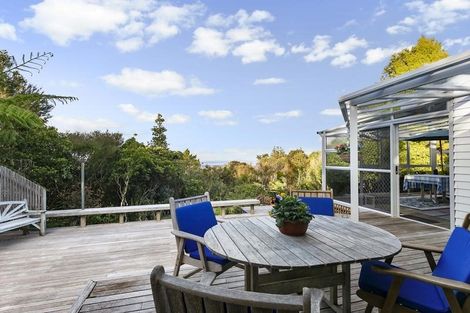 Photo of property in 51 Turanga Road, Henderson Valley, Auckland, 0612