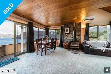 Photo of property in 1b Caples Place, Fernhill, Queenstown, 9300