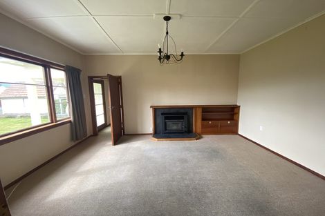 Photo of property in 3 Edward Street, Dannevirke, 4930