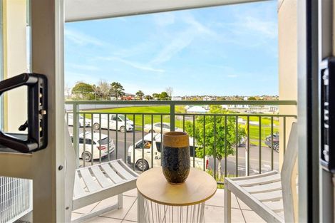 Photo of property in 7 Mt Lebanon Lane, Henderson, Auckland, 0612