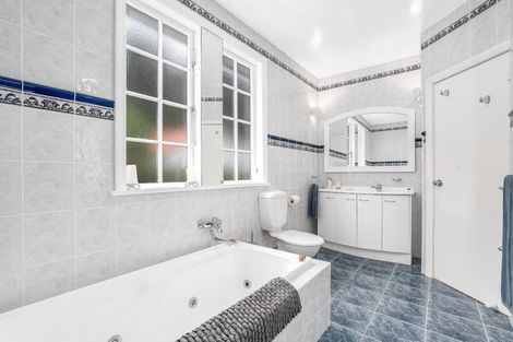 Photo of property in 32 Mccoll Street, Vogeltown, Wellington, 6021