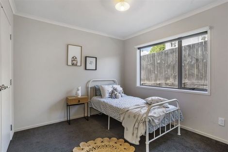 Photo of property in 67a Beach Haven Road, Beach Haven, Auckland, 0626