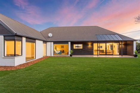 Photo of property in 48 Weka Street, Fendalton, Christchurch, 8041