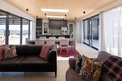 Photo of property in 34 Margaret Reeve Lane, Waiheke Island, 1971