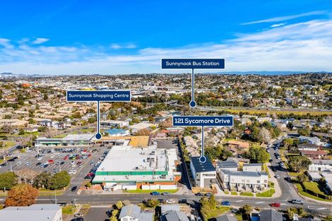 Photo of property in 121a Sycamore Drive, Sunnynook, Auckland, 0620