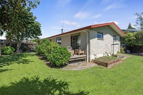 Photo of property in 21 James Cook Drive, Welcome Bay, Tauranga, 3112