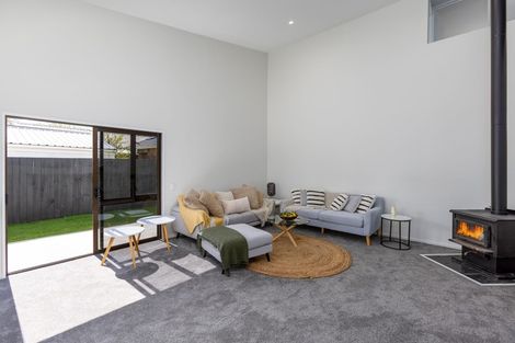 Photo of property in 24 Roblyn Place, Lincoln, 7608