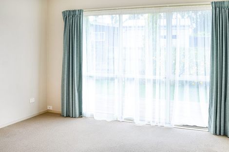 Photo of property in 41 Caulfield Place, Pukehangi, Rotorua, 3015