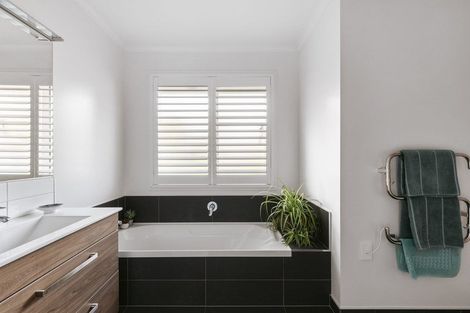 Photo of property in 134 Margaret Drive, Omokoroa, 3114