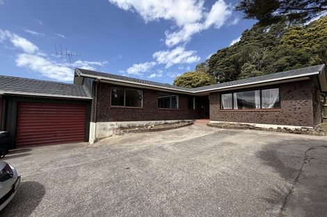 Photo of property in 2/35 Palliser Lane, Browns Bay, Auckland, 0630