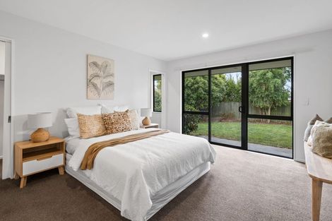 Photo of property in 15 Harrys Way, Redwood, Christchurch, 8051