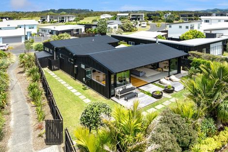 Photo of property in 15 Tuna Place, Omaha, 0986