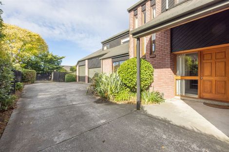 Photo of property in 80 Apsley Drive, Avonhead, Christchurch, 8042