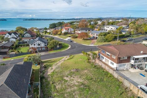 Photo of property in 45 Pah Road, Cockle Bay, Auckland, 2014
