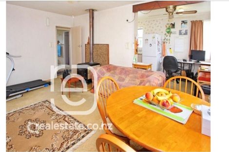 Photo of property in 3 President Avenue, Papakura, 2110