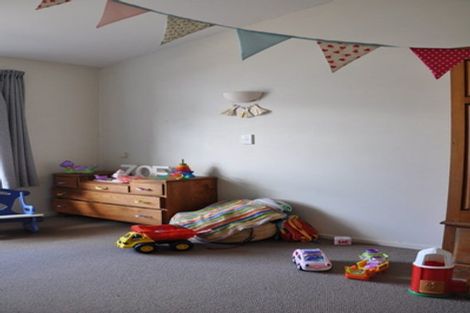 Photo of property in 64 Beach Road, Pahurehure, Papakura, 2113